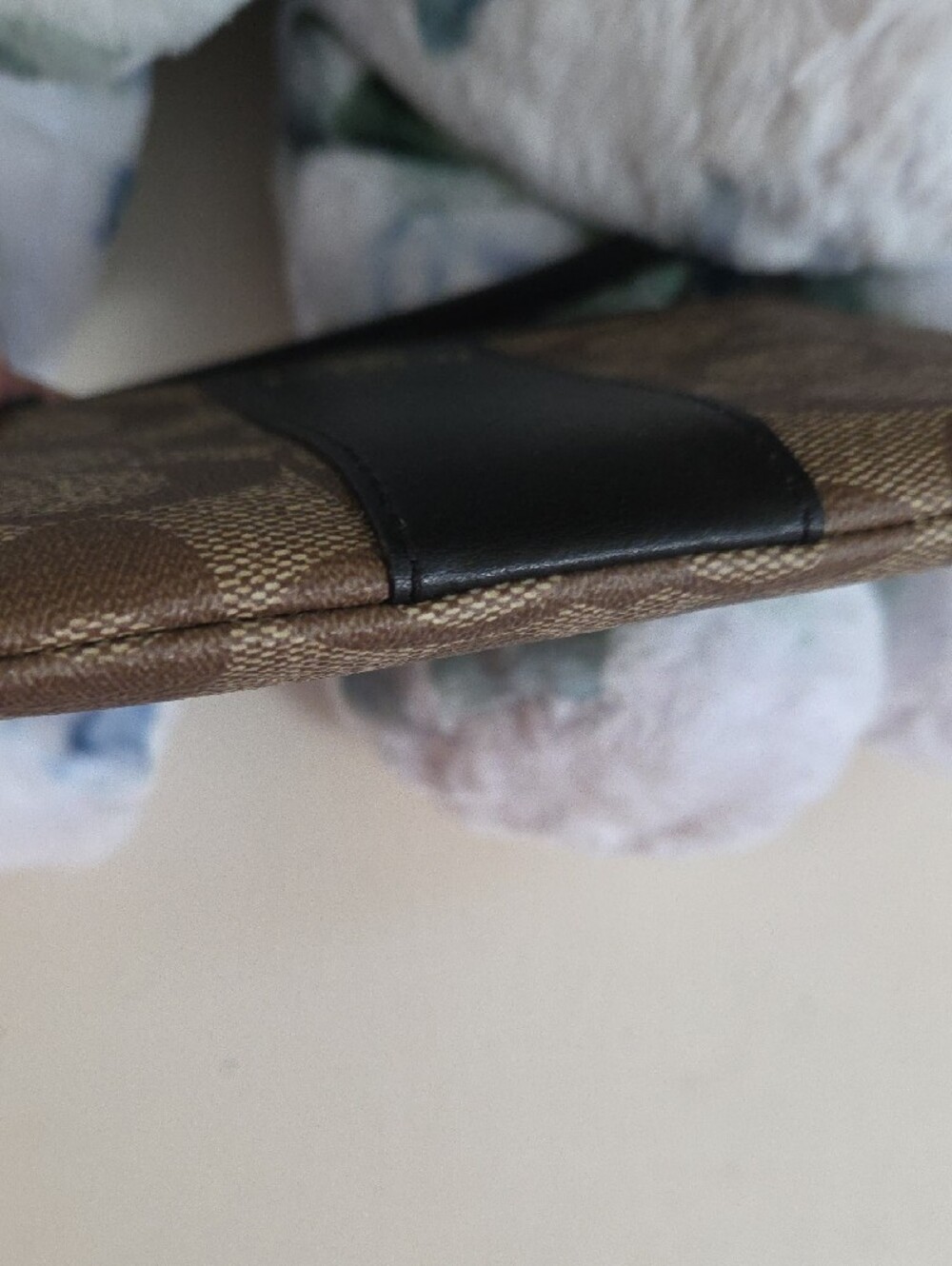 NWOT Coach Brown Signature Canvas Wristlet with Black Leather Trim - Picture 8 of 9